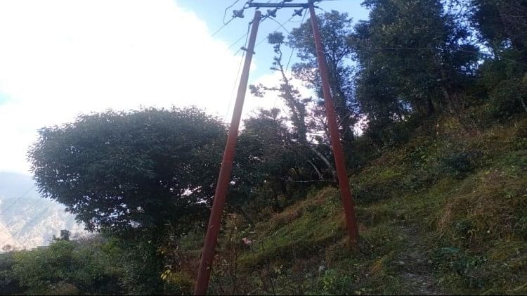 HT line poles skewed in Joshimath