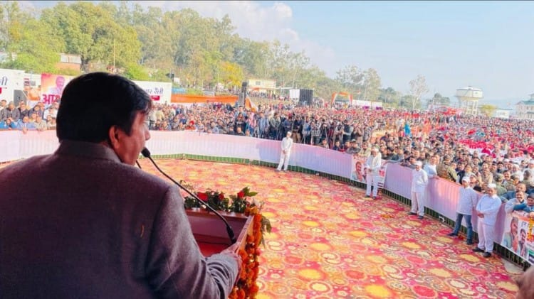 उप मुख्यमंत्री मुकेश अग्निहोत्री।