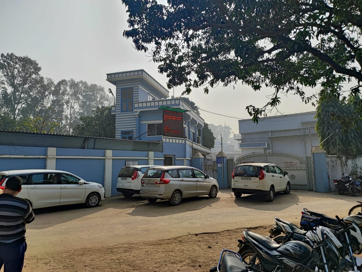 Saharanpur:  Income Tax Department raid on BSP MP  Haji Fazlur Rehman residence