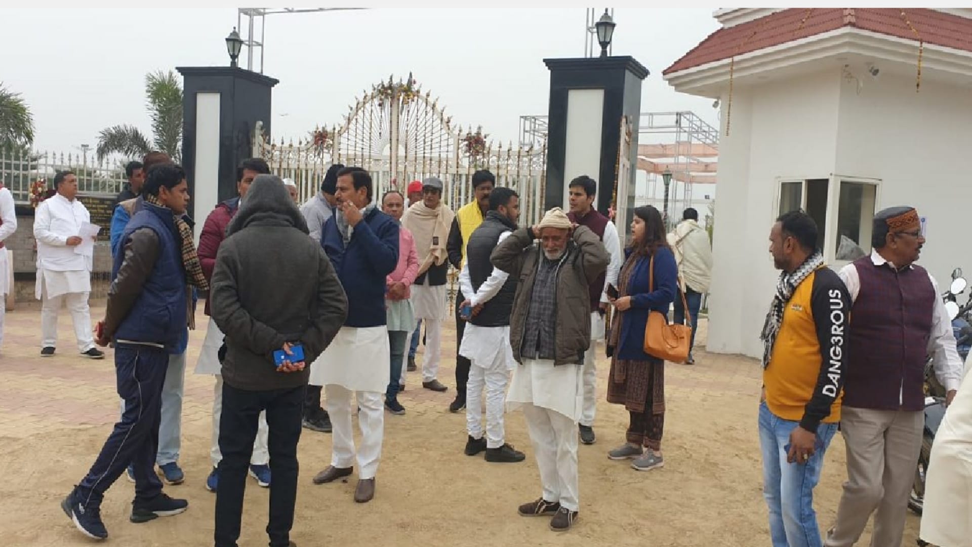 Bharat Jodo Yatra: More than two hundred leaders reachs Baghpat in sixty containers along with Rahul Gandhi