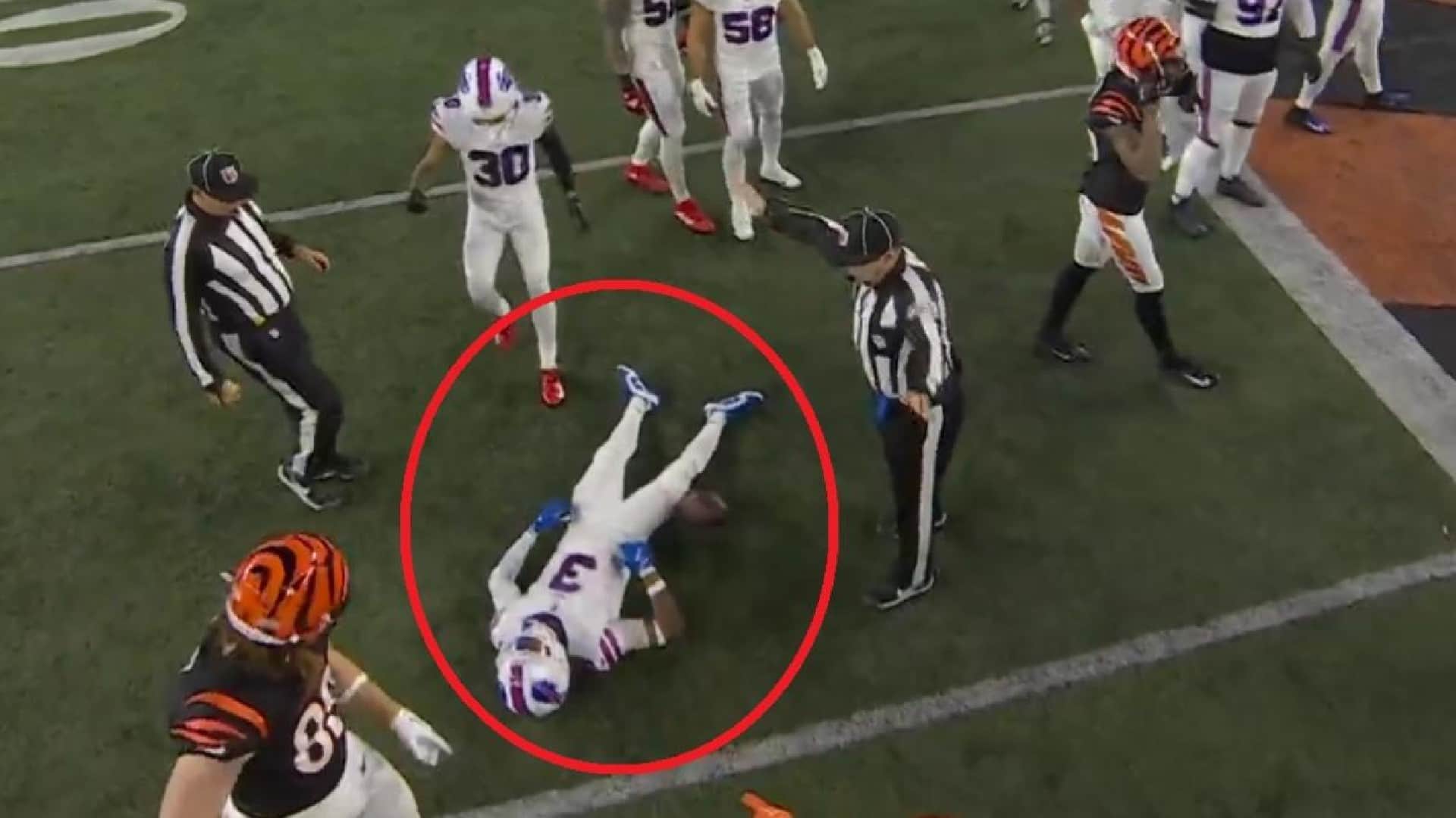 Damar Hamlin Collapses On Field After Collision With Tee Higgins NFL Buffalo Bills vs CINCINNATI BENGALS
