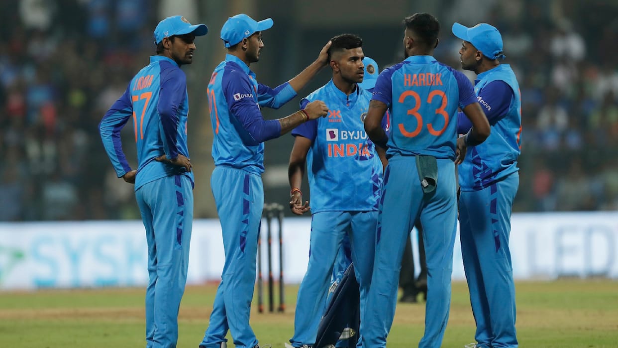 IND vs SL 1st T20 Live Score 2023: India vs Sri Lanka Live Scorecard Today Match Results News Updates in Hindi