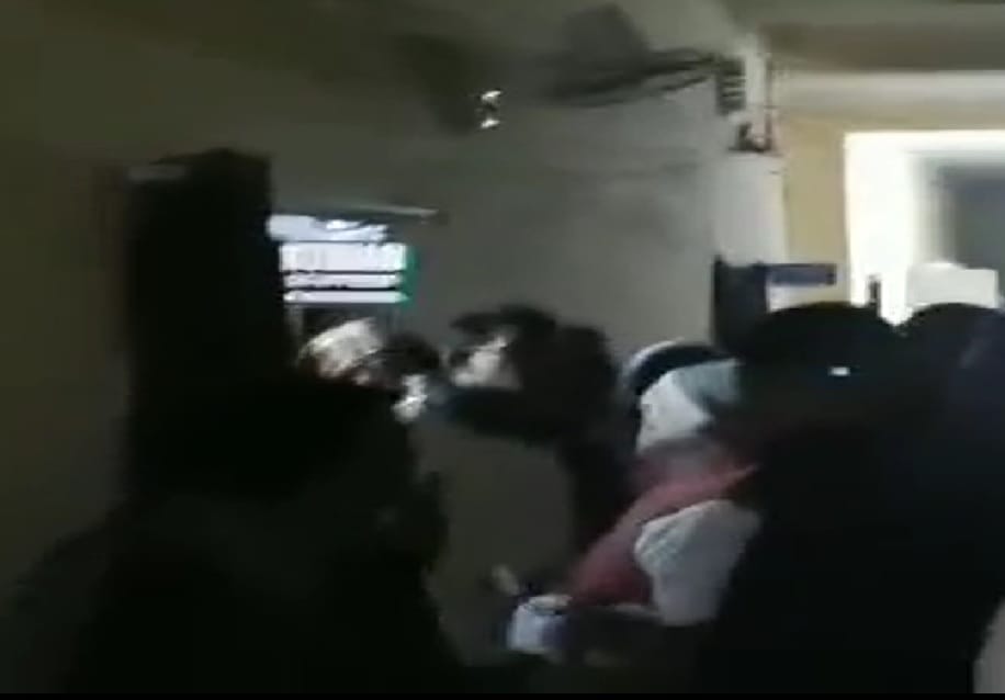 JDU MLA said abusive bad word for government official in bihar when BDO did not meet in the office