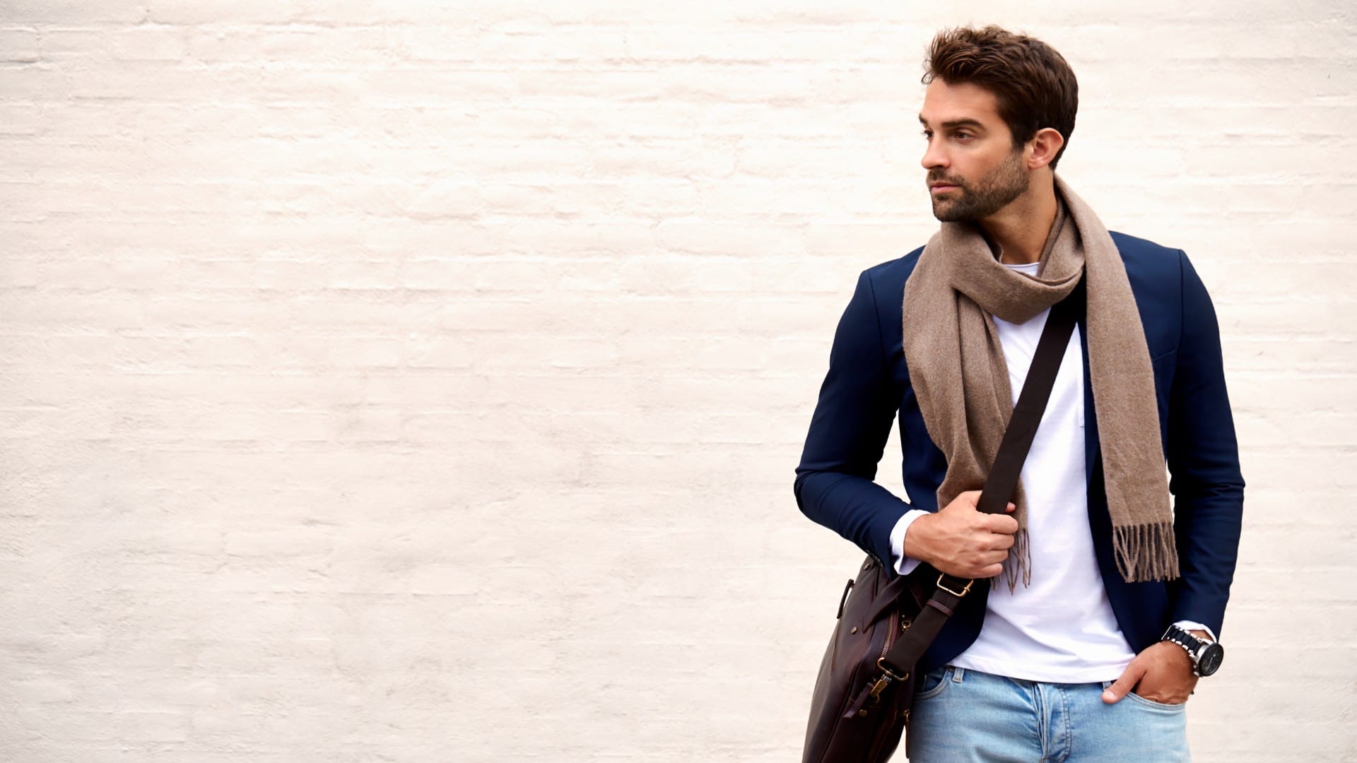 Fashion Tips Different Ways To Wear Mufflers For Men To Look Cool Muffler Pehne Ka Tarika In Hindi