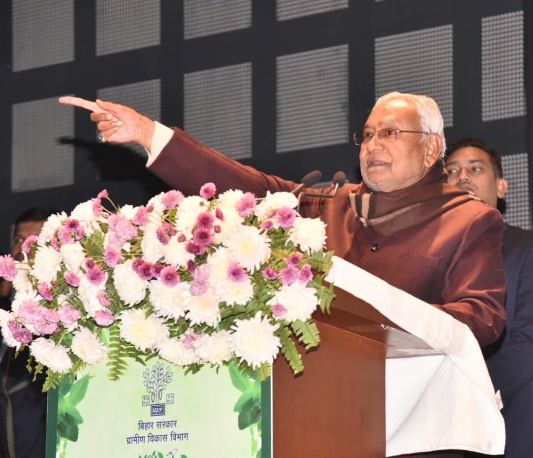 Nitish said to IAS officers: Do the work here, don't pay attention to Delhi; Delhi will take the credit