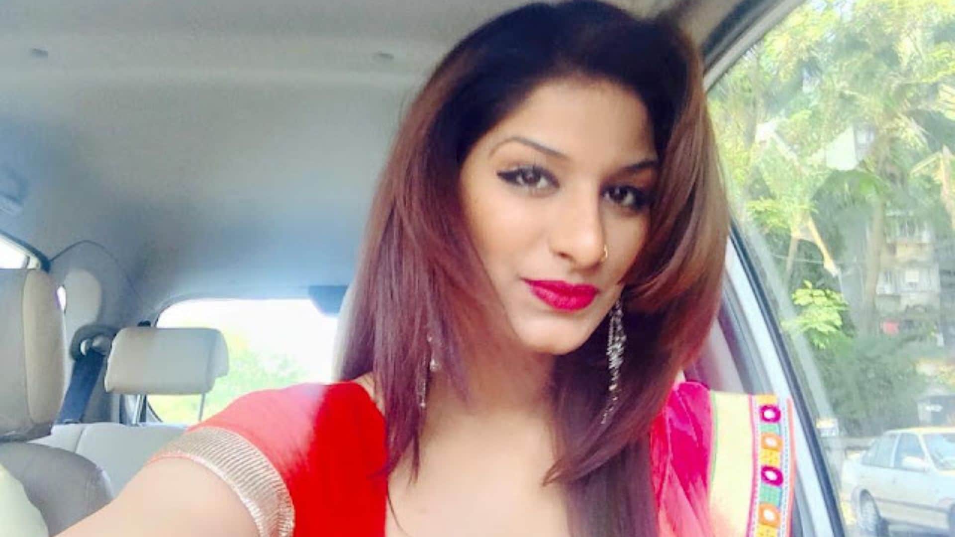 bhojpuri actress from uttar pradesh Know from where amrapali akshara singh poonam monalisa chandani belongs to