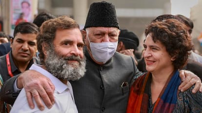 Bharat Jodo Yatra Rahul Priyanka Gandhi Chemistry Hugged Photos Videos Latest News Update