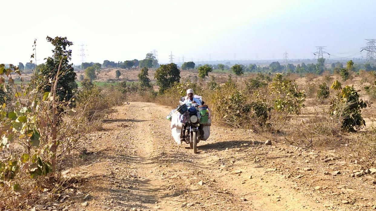 Chhatarpur Villagers walking on rocky roads even after 75 years of independence in Chhatarpur