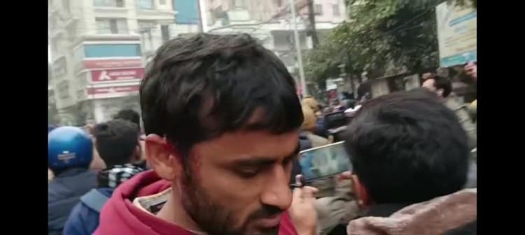 पटना में बीएसएससी परीक्षार्थियों पर लाठीचार्ज।