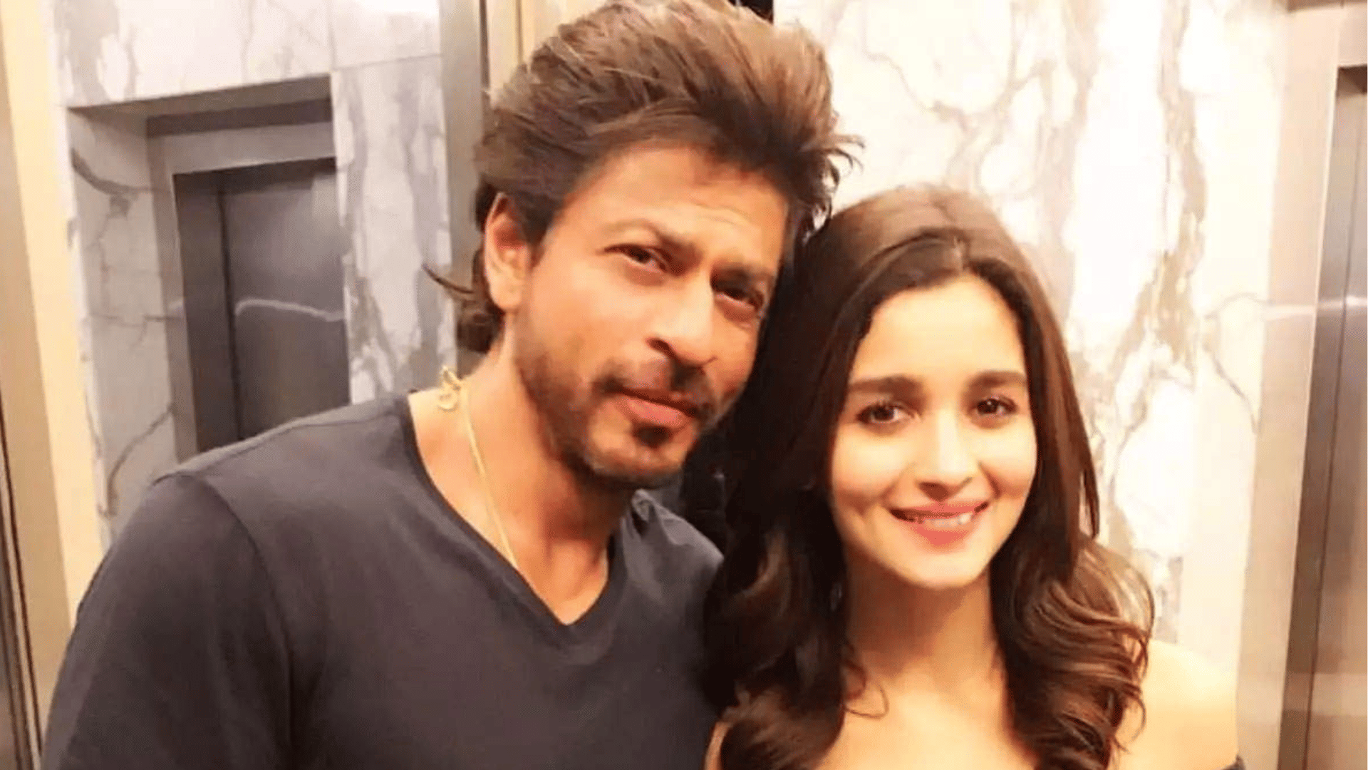 Alia Bhatt gets new name from Pathan fame Shahrukh khan little amma bhatt kapoor in ask srk trend on twitter