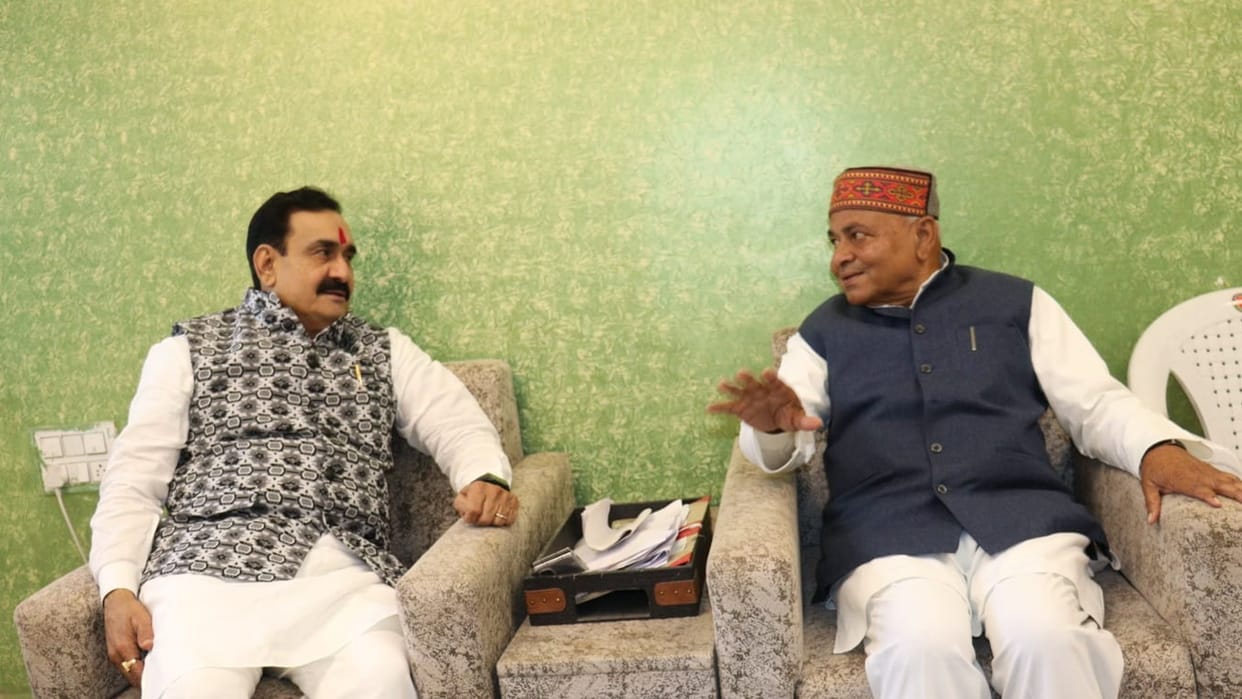 MP News: Narottam Mishra said – Accidental leader of Kamal Nath ji Emergency, Govind Singh's counterattack