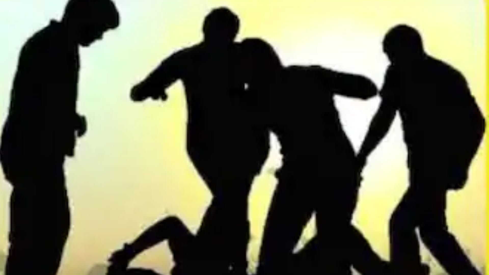 fighting between two groups of students in girl affair in korba