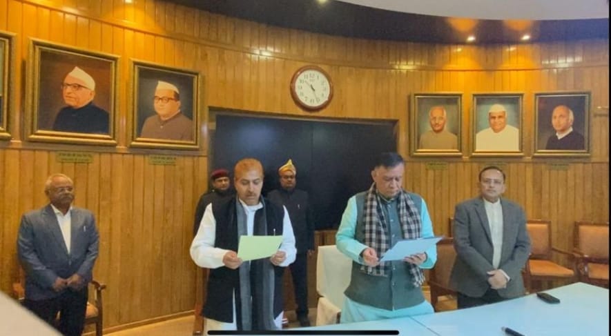 Khatauli's RLD MLA Madan Bhaiya took oath