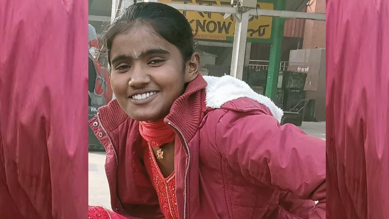 A class 11 student commits suicide in kakori Lucknow.