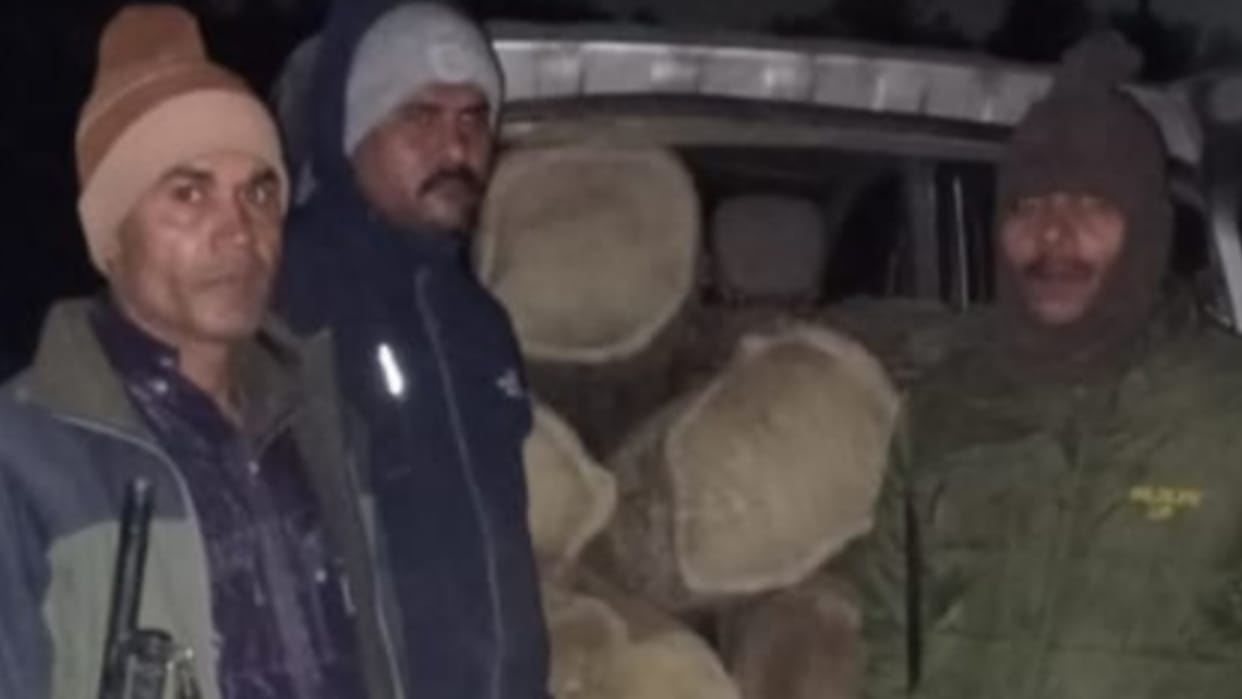 Bullet fired in wheel of vehicle six bottles of teak recovered