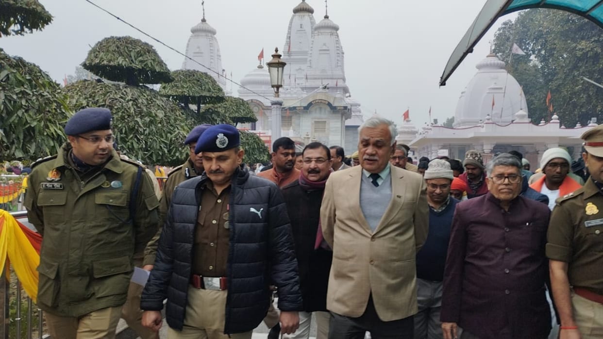 Chief Secretary Durga Shankar Mishra reviewed preparations for Khichdi Mela of Gorakhnath Temple