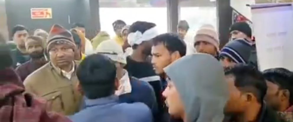 Relatives asked for the dead body of daughter Hanika, the hospital billed 4 lakhs, commotion