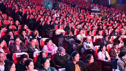 Sarika's songs gave a memorable evening, Prasanna reminded Rafi