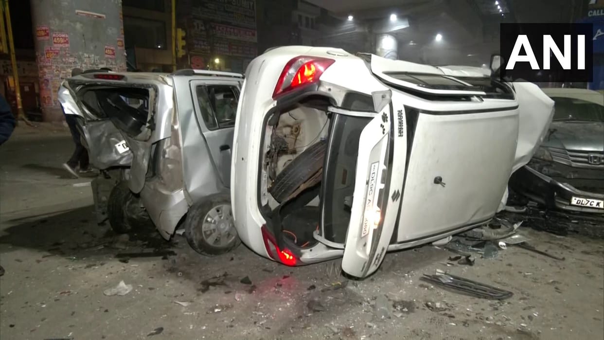 Delhi Road Accident Case registered against an ASI of Delhi Police ramming 6 vehicles including a PCR van