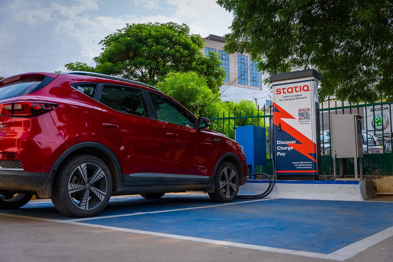 Statiq EV Charging Station Statiq to supply 253 EV chargers for 4 key highway projects to REIL News in Hindi