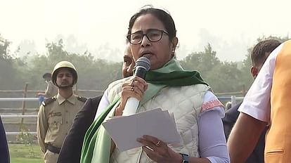 West Bengal: CM Mamata Banerjee will give two lakh rupees to the families of those killed in election violence