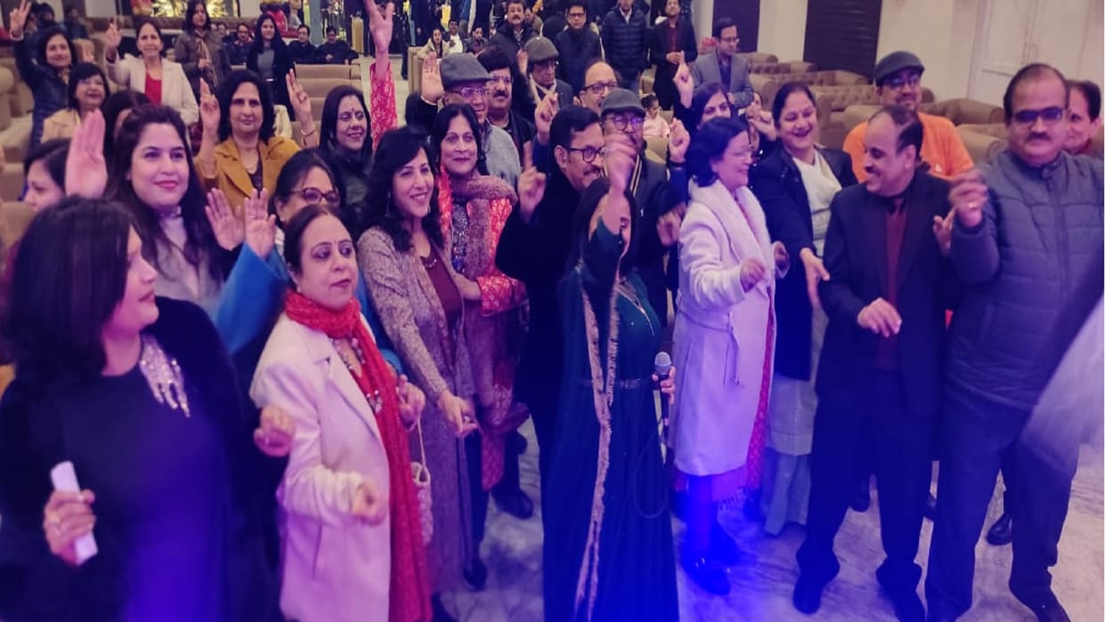 Moradabad Doctors danced to music in the welcome program of IMA