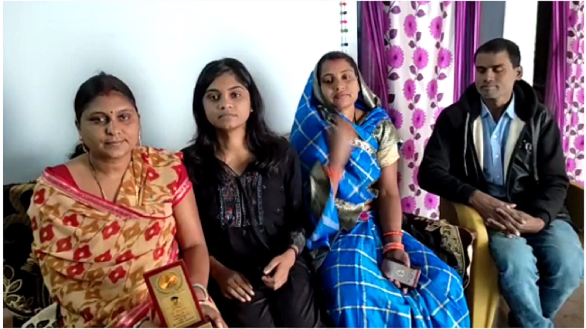 durg girl hisha baghel became first female 'agniveer' of chhattisgarh
