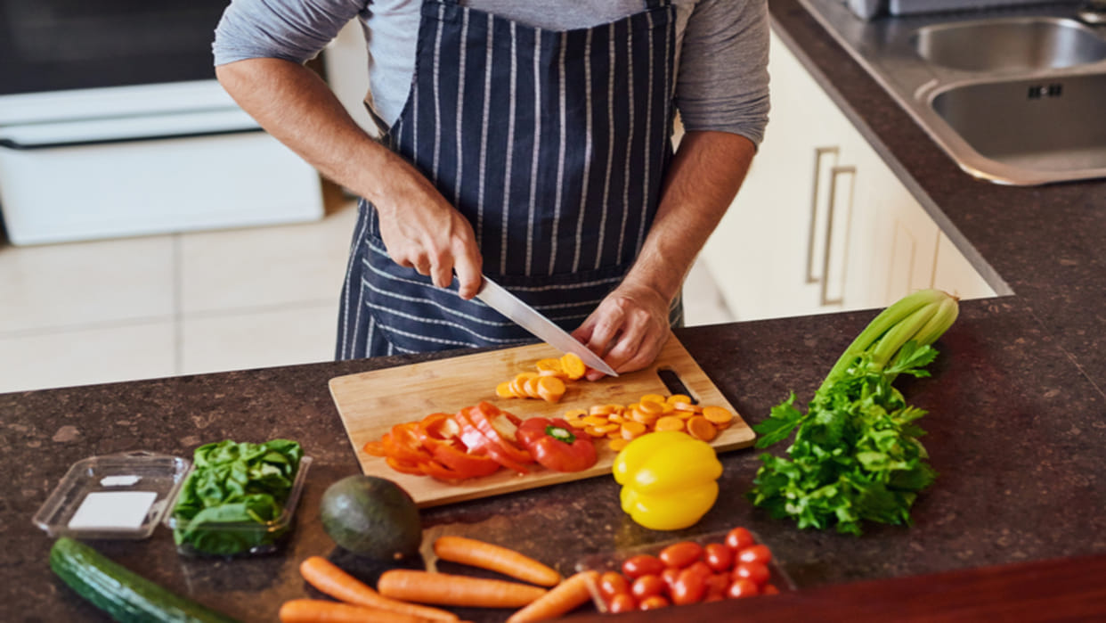 Cooking Hacks That Will Save You Time and Money in the Kitchen