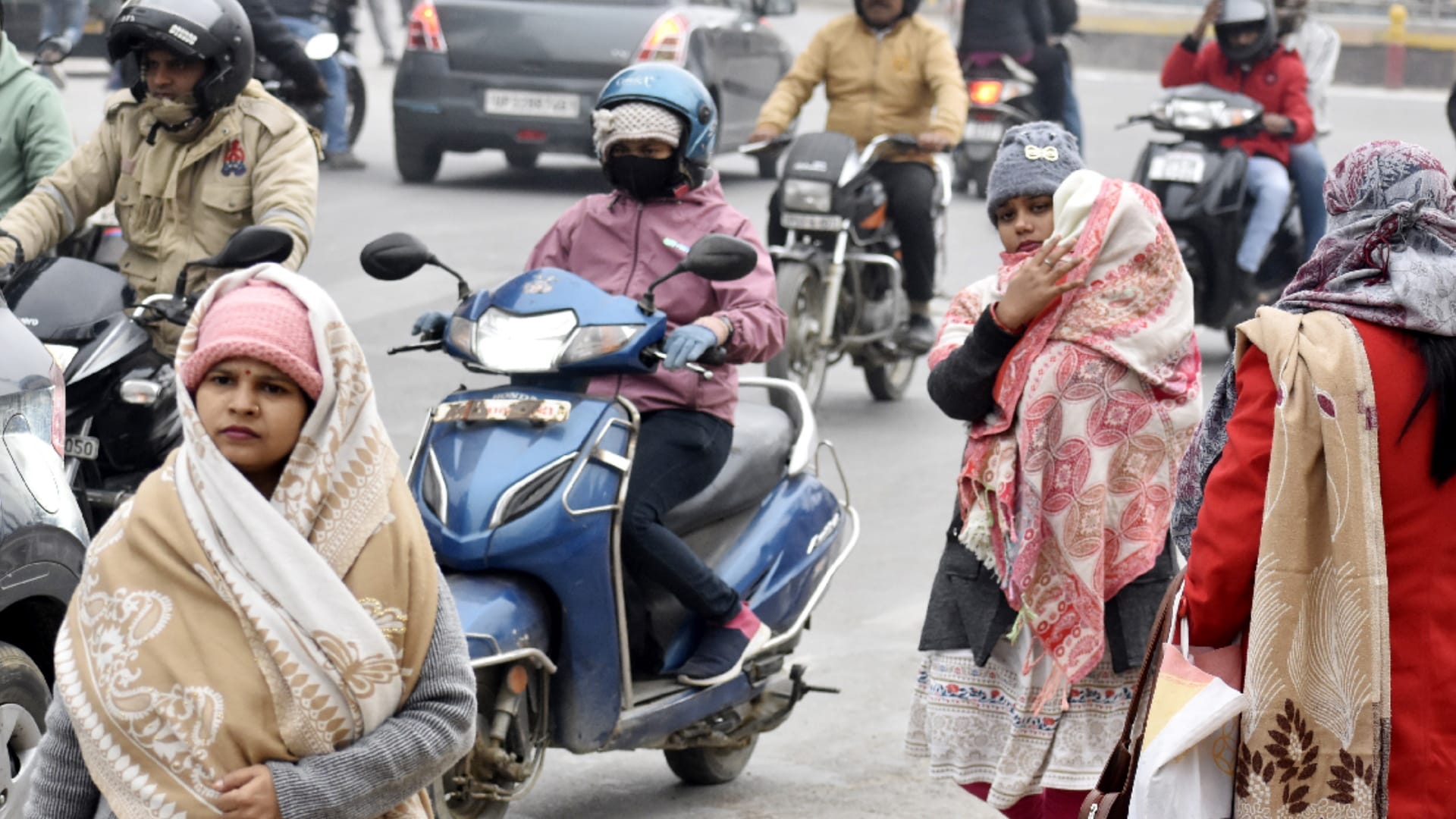 Gorakhpur Weather News Update Today Heavy Cold Wave Sun Not Come Out From 6 Days