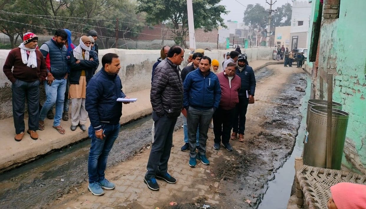 Hathras: CDO angry over slow progress in SLW work