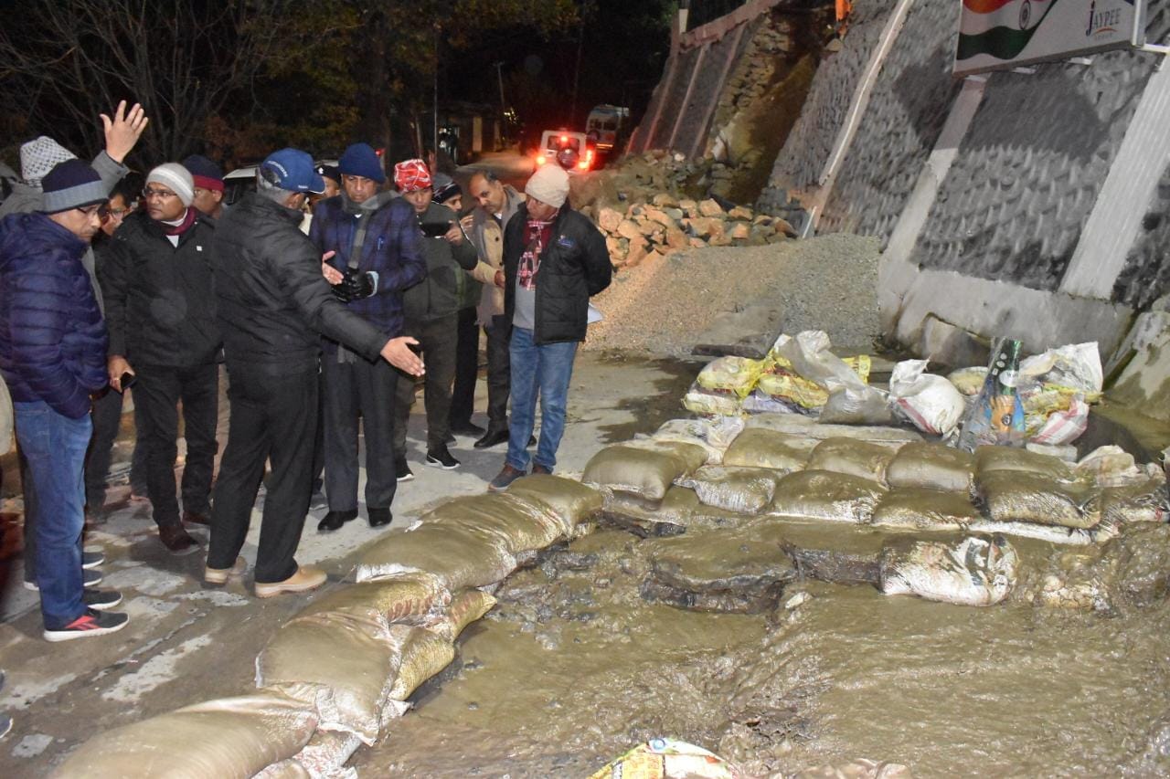 Joshimath Sinking: Approx 2 crore litres of water leaked so far become Mystery