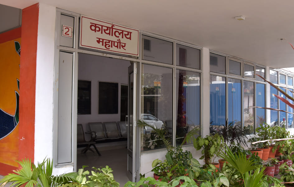 Development in the city, outer colonies in bad shape
