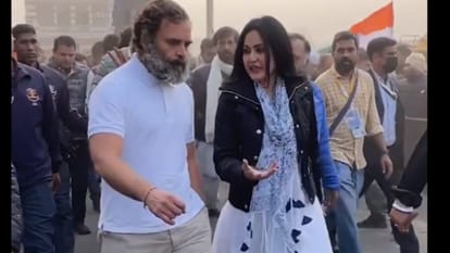 Bharat Jodo Yatra In Uttar Pradesh Kamya Punjabi joins with Rahul Gandhi shared photo