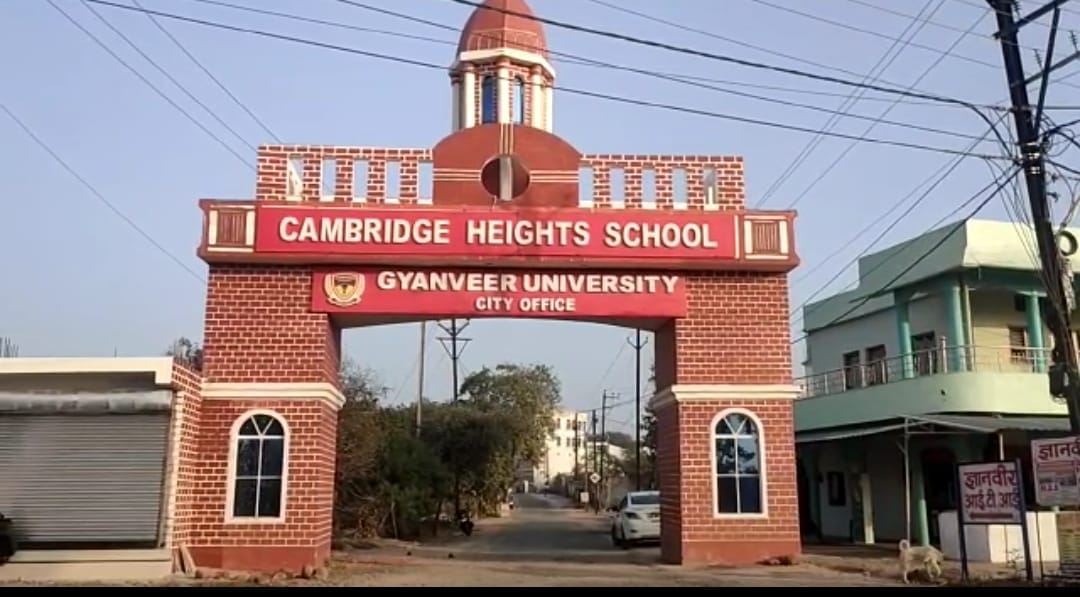 MP News: Big allegation on pro-Scindia minister Govind Singh Rajput, farmer's land grabbed, owner missing for