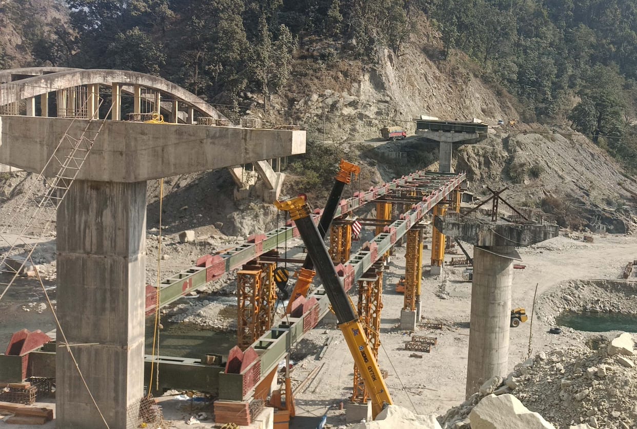 Half work of Chalthi bridge completed, vehicles will be able to run from March