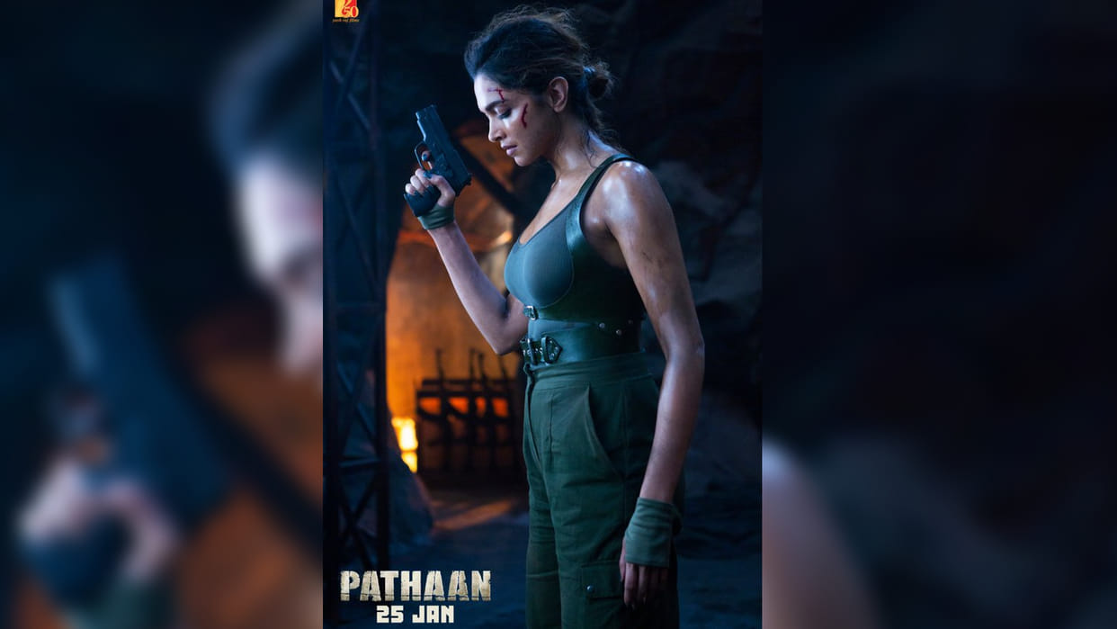 Pathaan Deepika Padukone New Poster Yash Raj Films share look of actress on her birthday shahrukh khan wishes