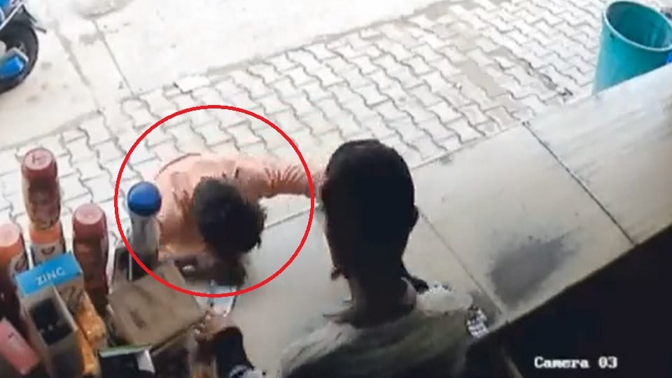 man who went to take ORS in Faridabad died at drug store