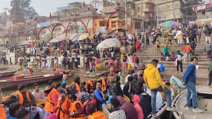 दशाश्वमेध घाट का नजारा