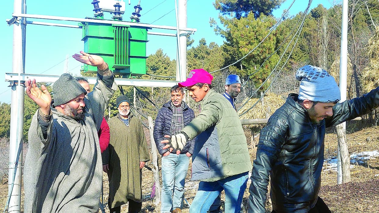 After 75 years of independence electricity reached in Tethan Gujjar Basti of Anantnag