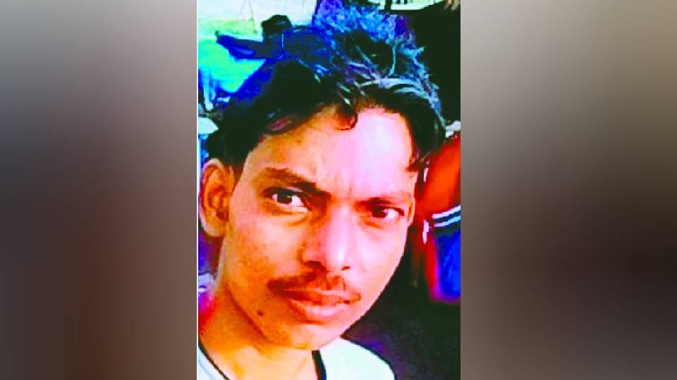 investigation of burning alive a youth in Kasganj railway station has been handed over to RPF