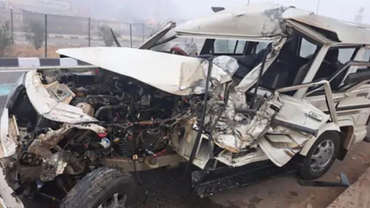 Bus Bolero collision in Bikaner one injured