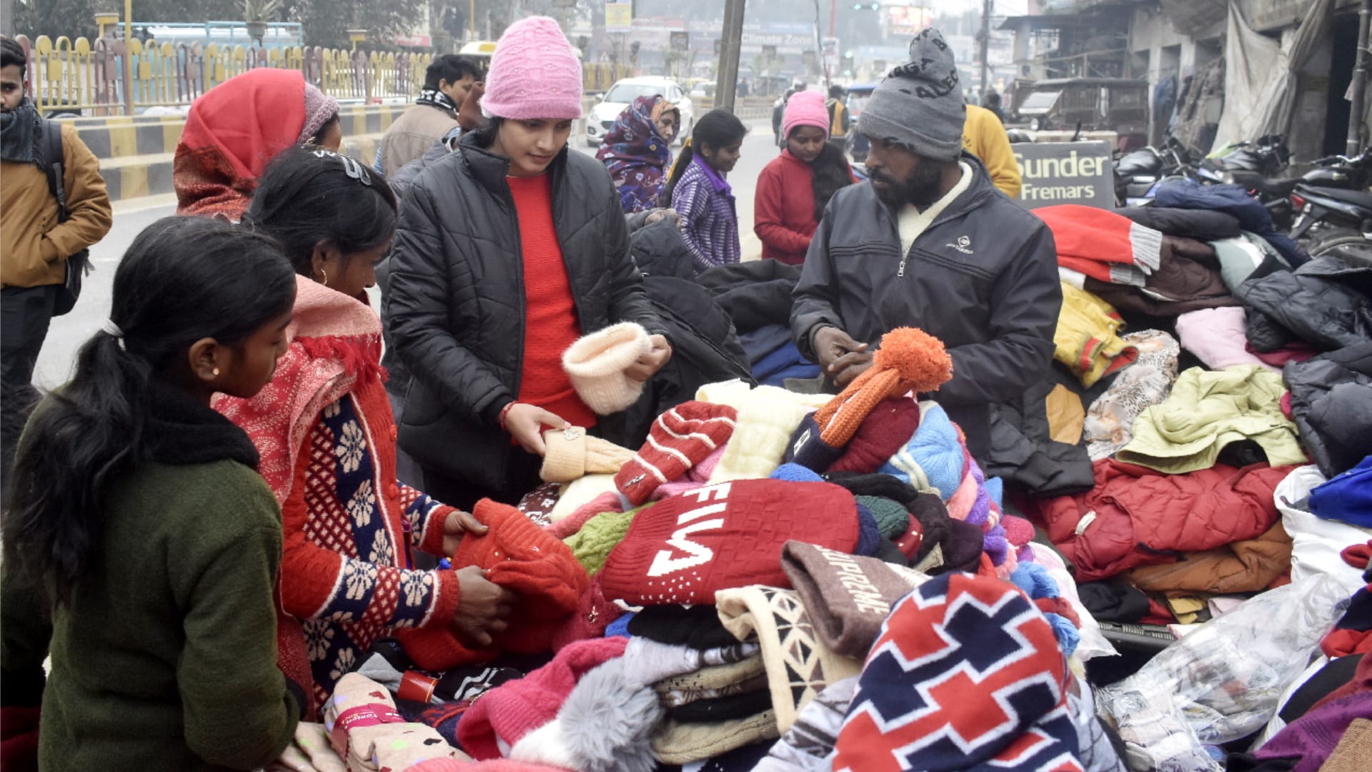 Gorakhpur remained colder than Mussoorie Nainital Shimla