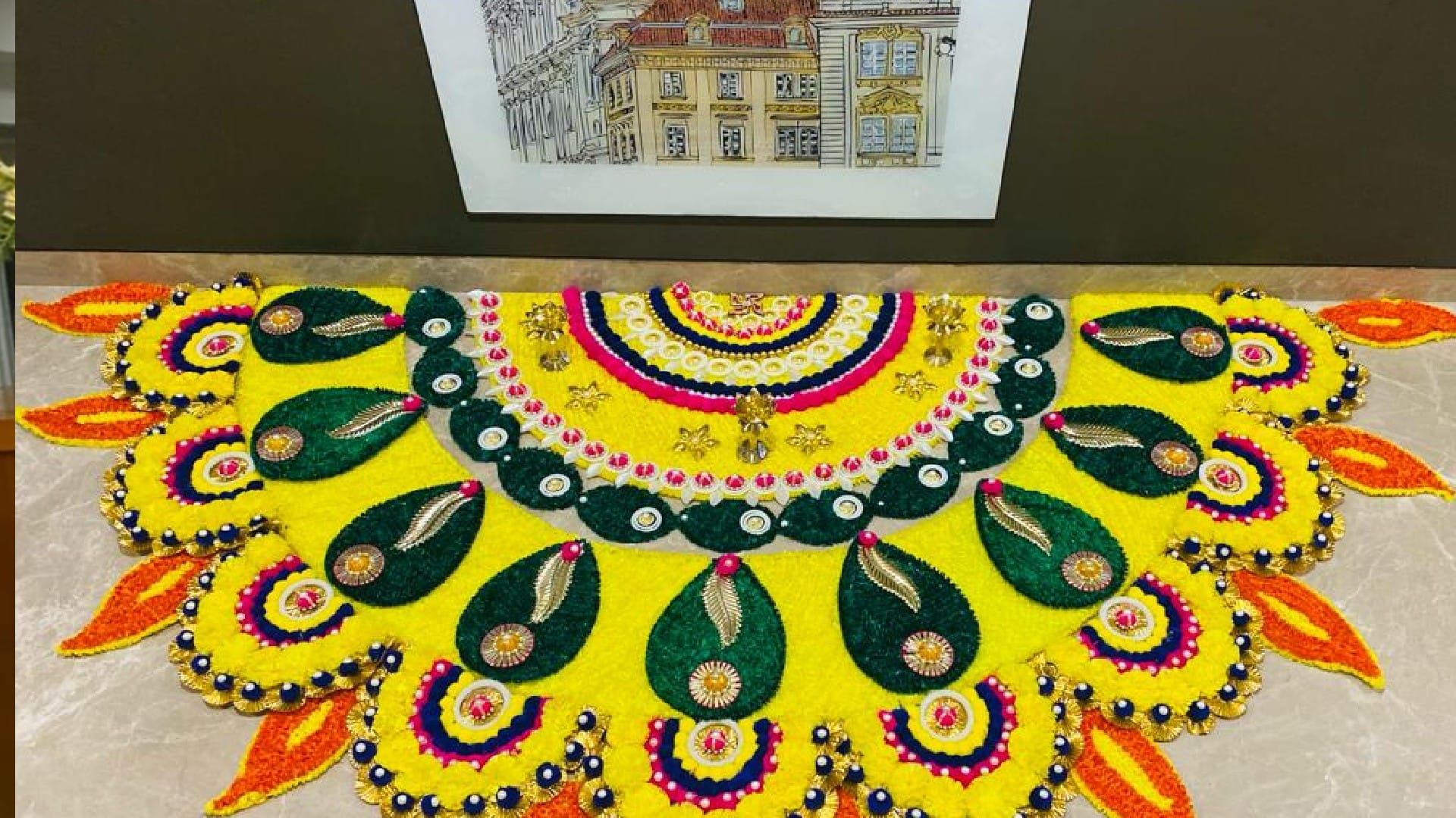 Welcome guests with Dholak, there is a lot of hospitality in homes
