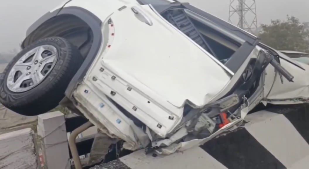 Jammu Accident: Car accident on Siddra flyover two people injured admitted to hospital