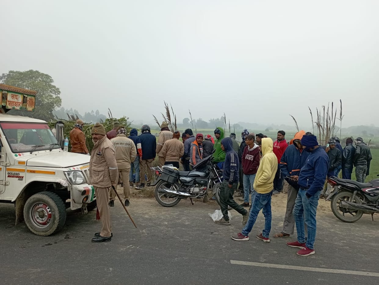 The half burnt body of a young man found on the highway link road in Unnao
