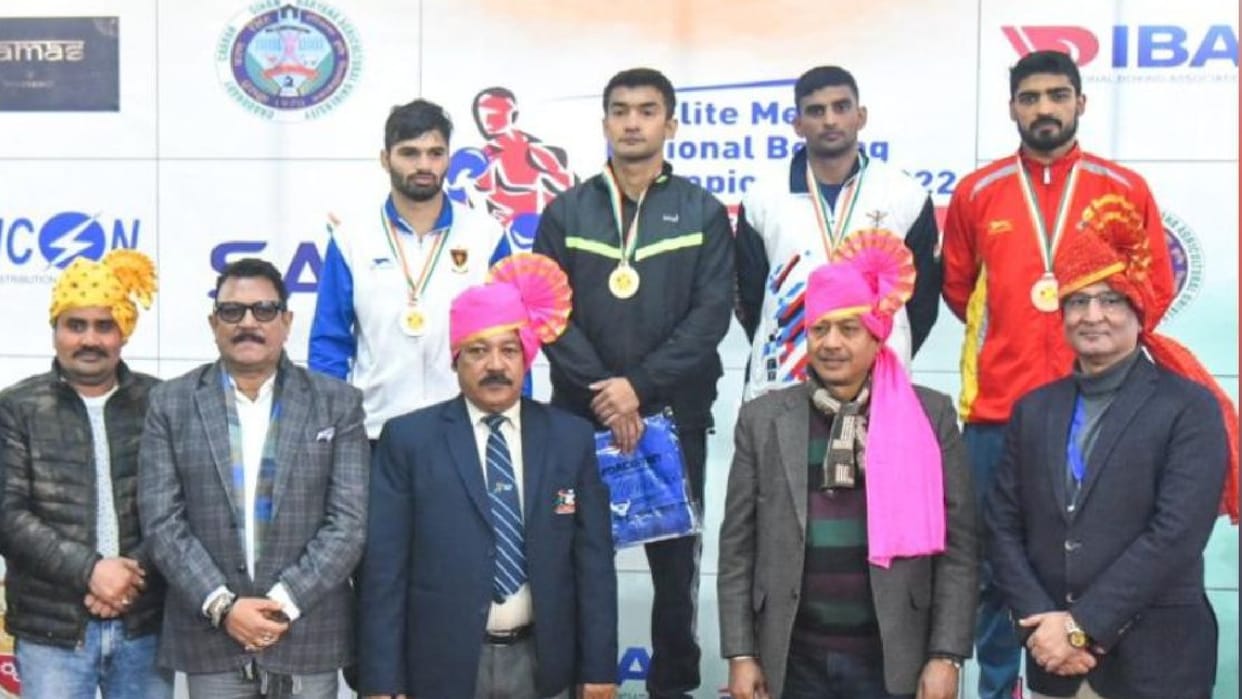 Shiva Thapa, Hussamuddin clinch gold medals as Services defend crown at national boxing