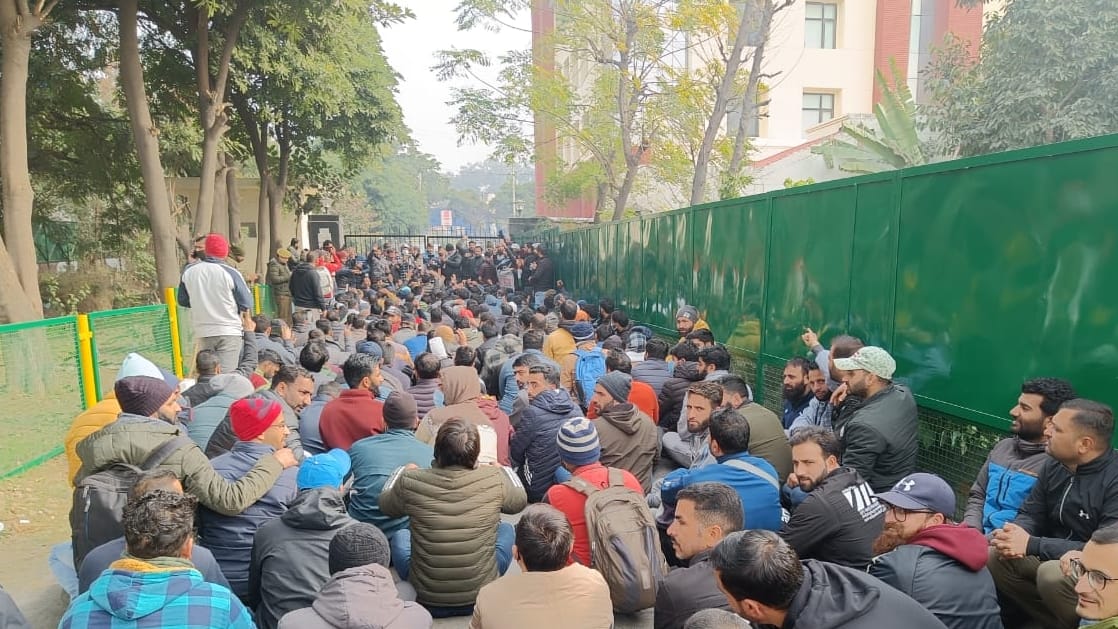 Jammu: Rehbar e Khel teachers protest outside the Divisional Commissioner office