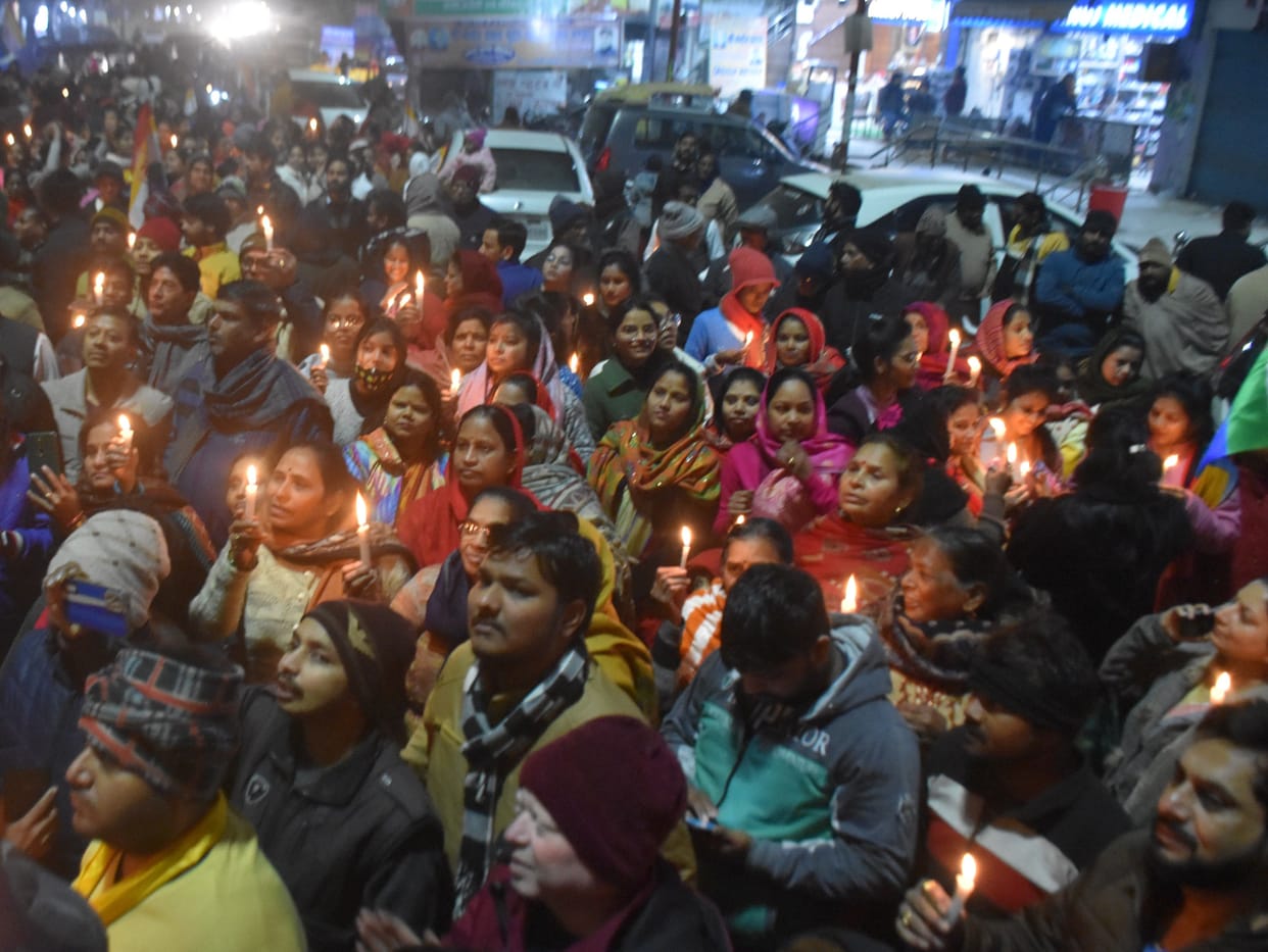 Candle march taken out for Shri Sammed Shikhar