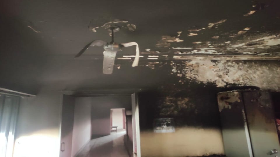 Fire broke out in guest house of Aligarh Dhanipur airport