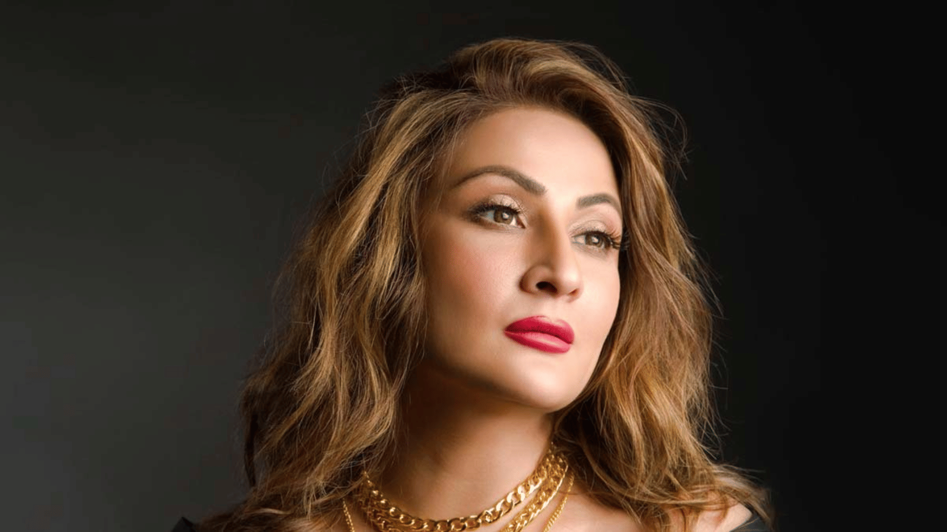 these Bollywood Actresses Got Married at Young Age Bhagyashree Divya Bharti dimple kapadia urvashi dholakia